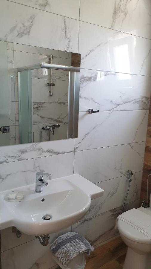 Miros Hotel Apartments Тигаки Экстерьер фото