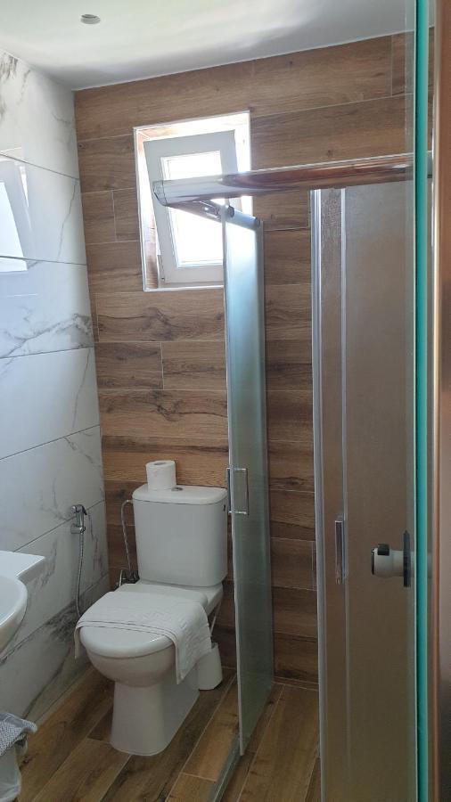 Miros Hotel Apartments Тигаки Экстерьер фото