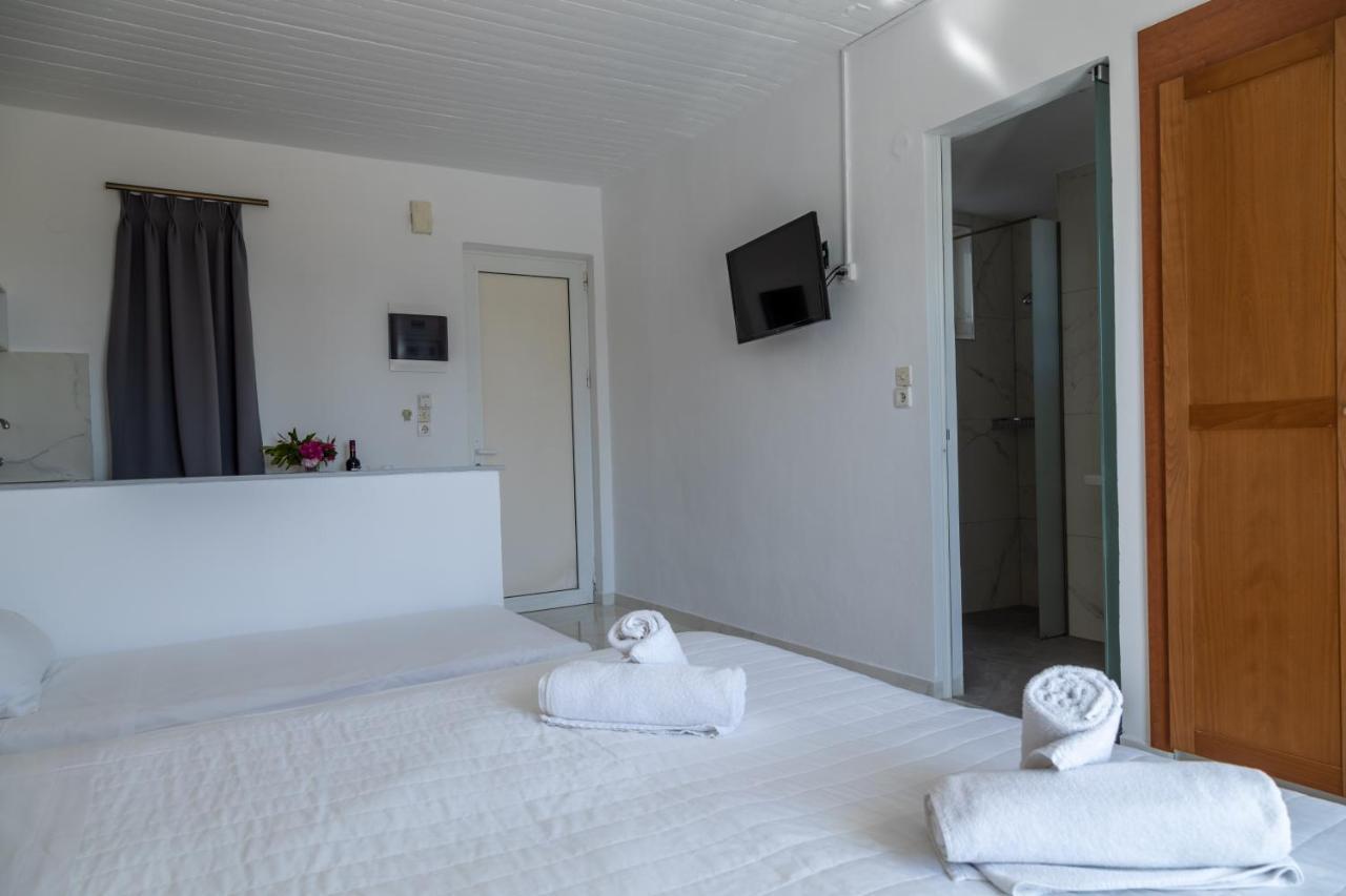 Miros Hotel Apartments Тигаки Экстерьер фото