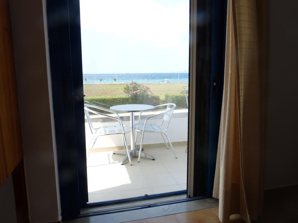 Miros Hotel Apartments Тигаки Экстерьер фото